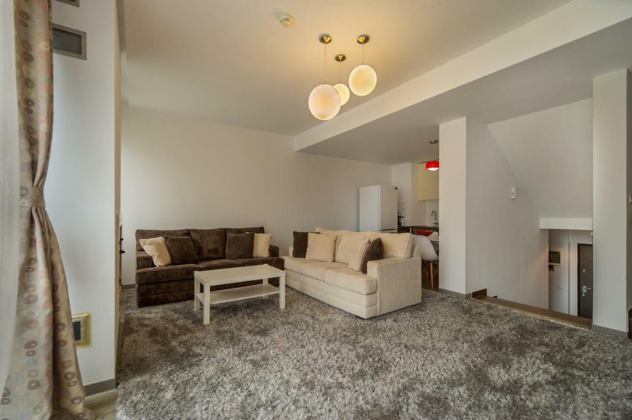 Family Apartment In Silver Mountain Resort โปยานาบราซอฟ ภายนอก รูปภาพ
