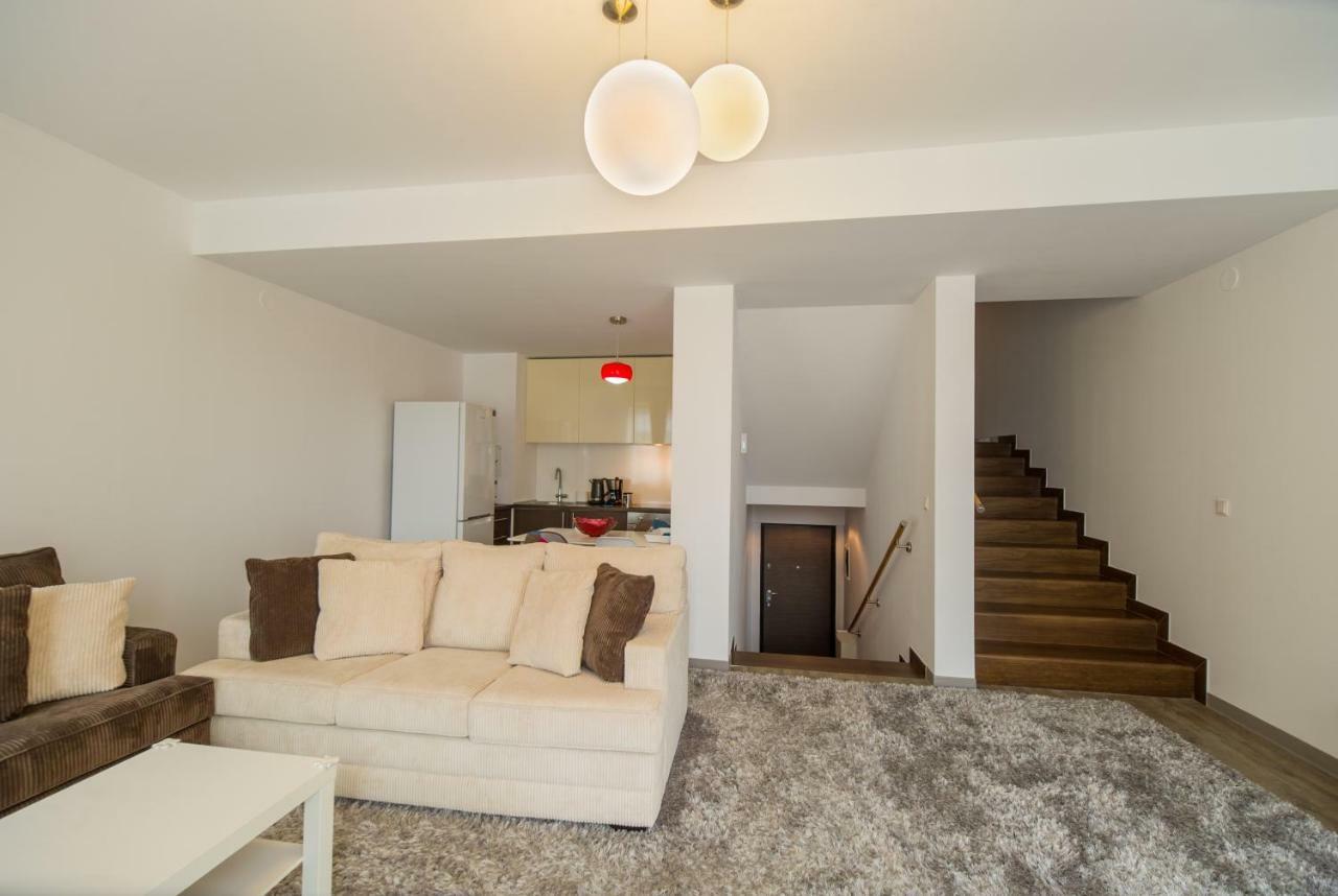 Family Apartment In Silver Mountain Resort โปยานาบราซอฟ ภายนอก รูปภาพ