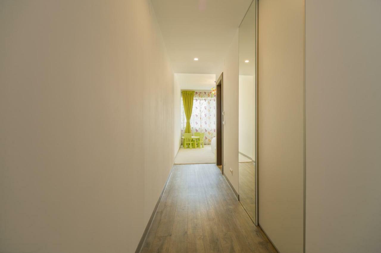 Family Apartment In Silver Mountain Resort โปยานาบราซอฟ ภายนอก รูปภาพ